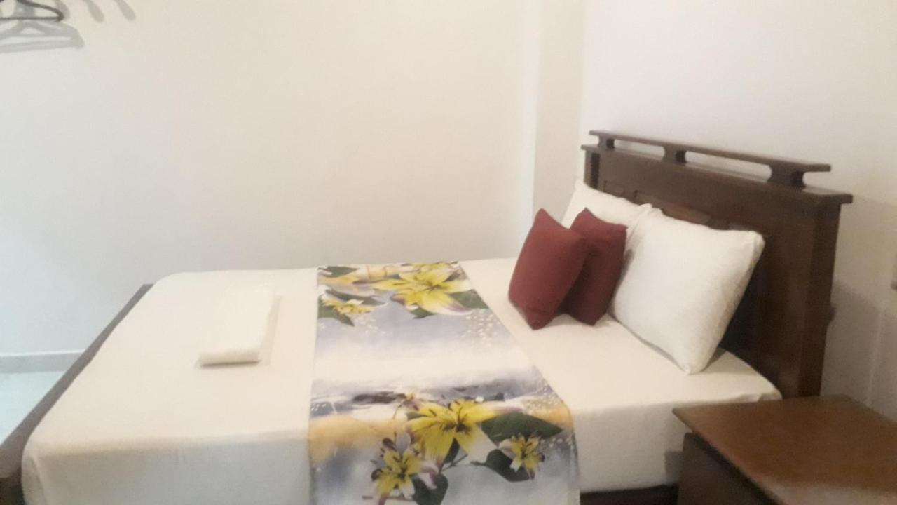 Enara Luxury Stay Katugastota Exterior photo