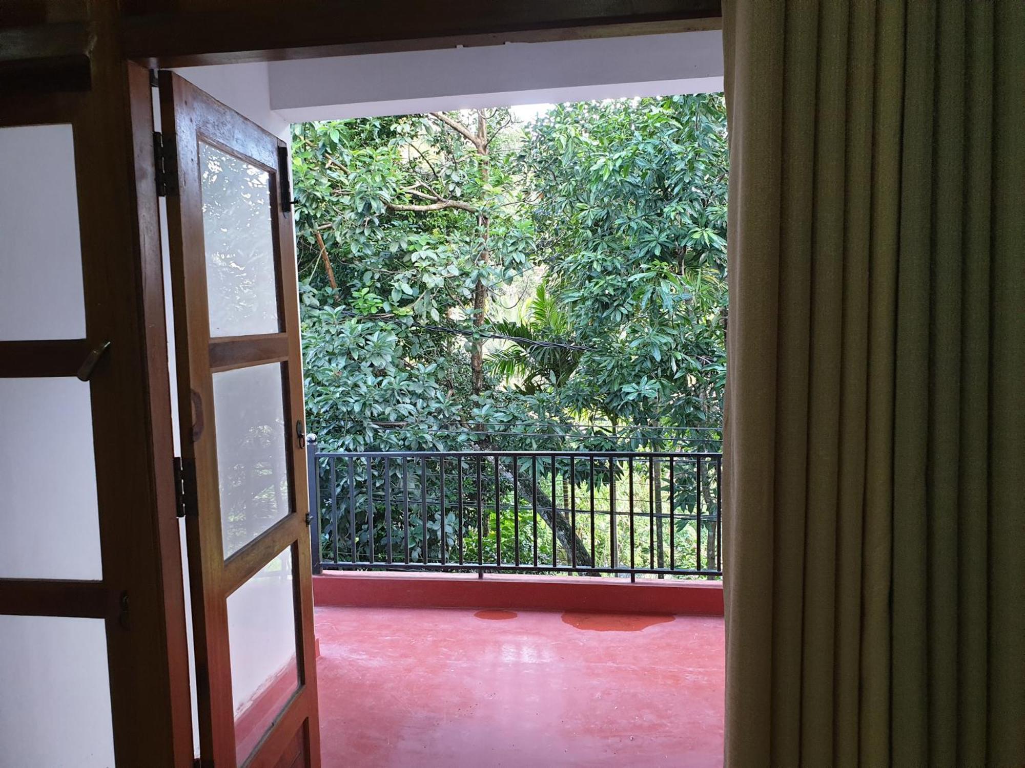 Enara Luxury Stay Katugastota Exterior photo